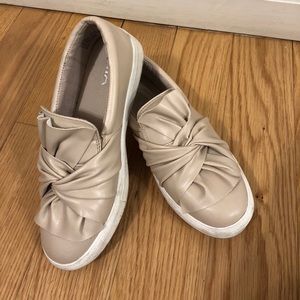 MIA Pink Tie slip on SIZE 6.5